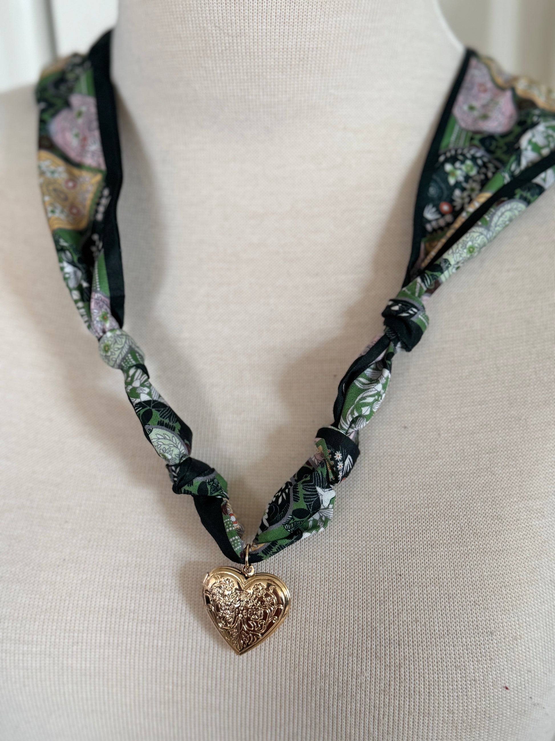 Knot Your Average Necklace