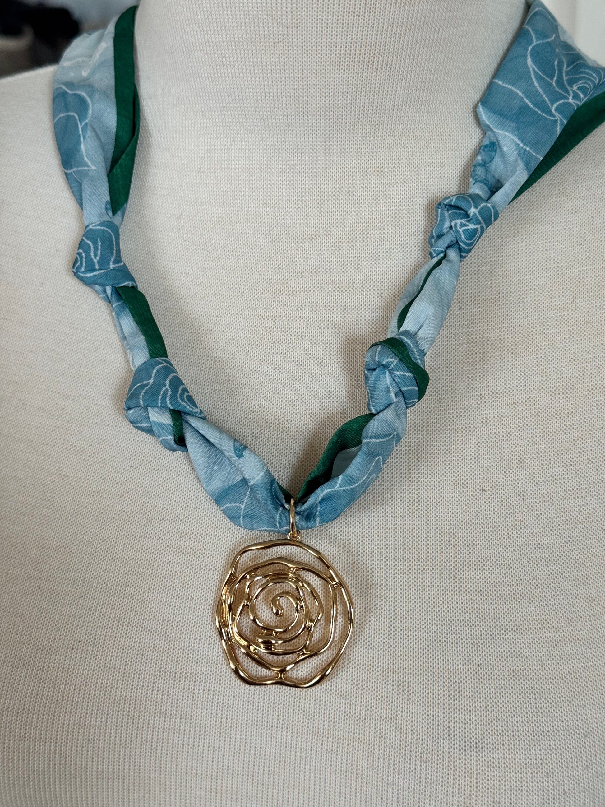 Knot Your Average Necklace