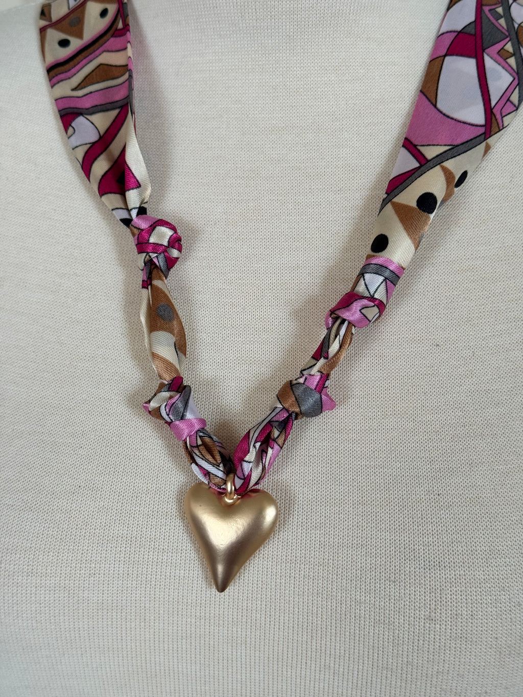 Knot Your Average Necklace